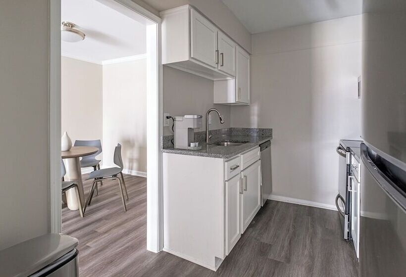 Landing At The Brookwood Apartments