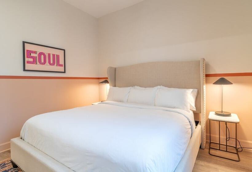 The Conway A Buyout 60 Person Buyout In Dt Nash