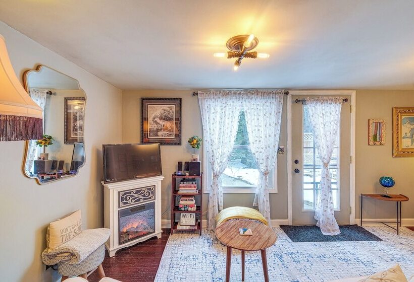 The I House Interlochen Home W/ Sauna, Fireplace