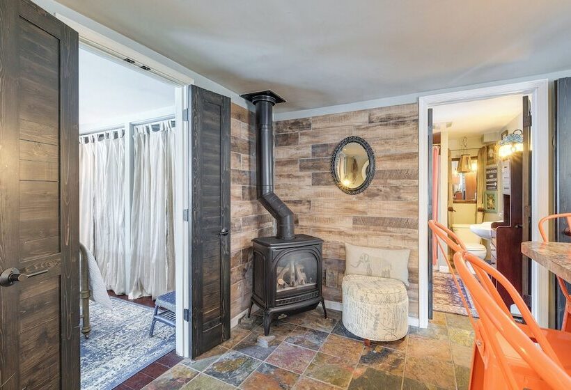 The I House Interlochen Home W/ Sauna, Fireplace