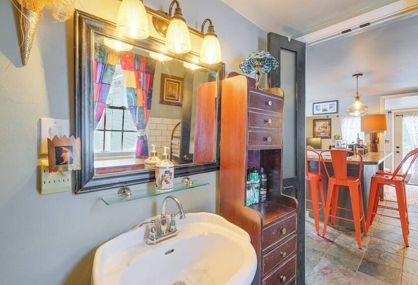 The I House Interlochen Home W/ Sauna, Fireplace