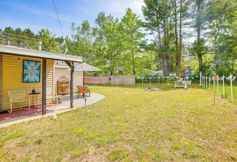 The I House Interlochen Home W/ Sauna, Fireplace