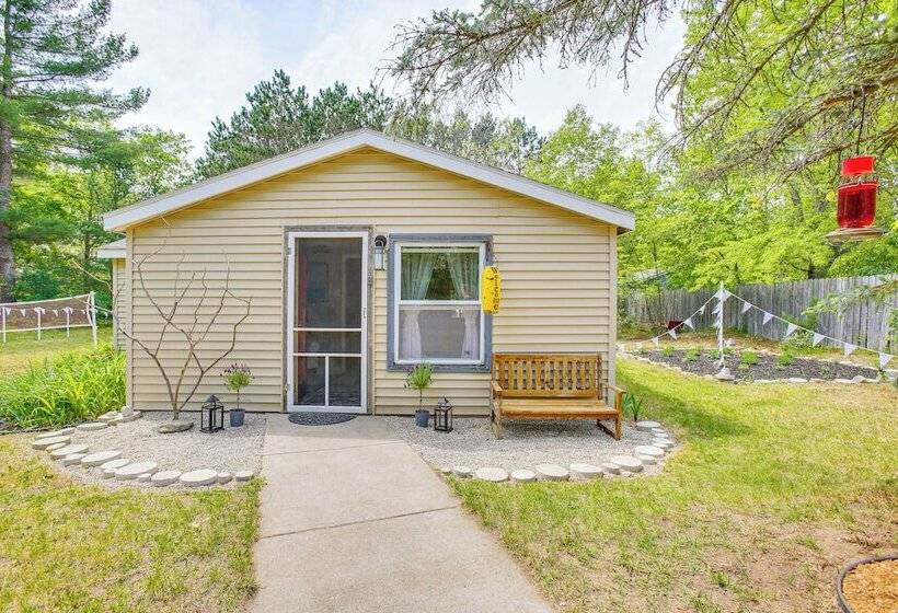 The I House Interlochen Home W/ Sauna, Fireplace
