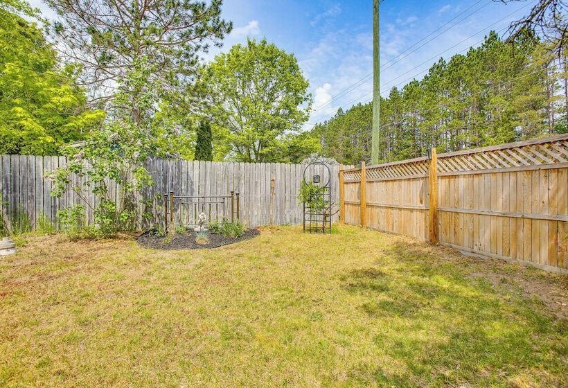 The I House Interlochen Home W/ Sauna, Fireplace