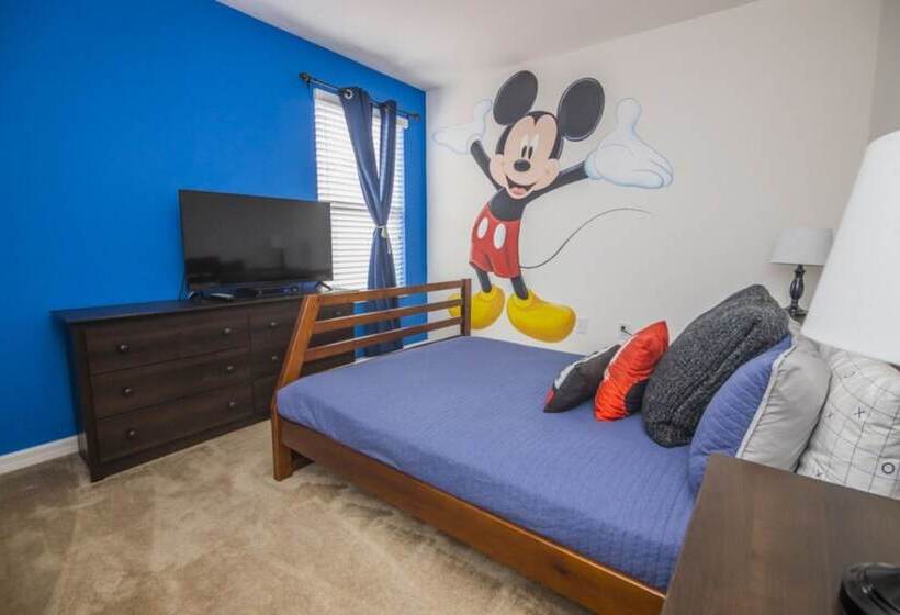 The Stirling Luxury Solterra Vacation Home