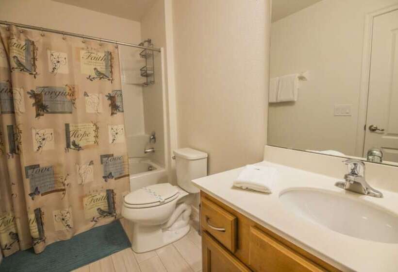 The Stirling Luxury Solterra Vacation Home