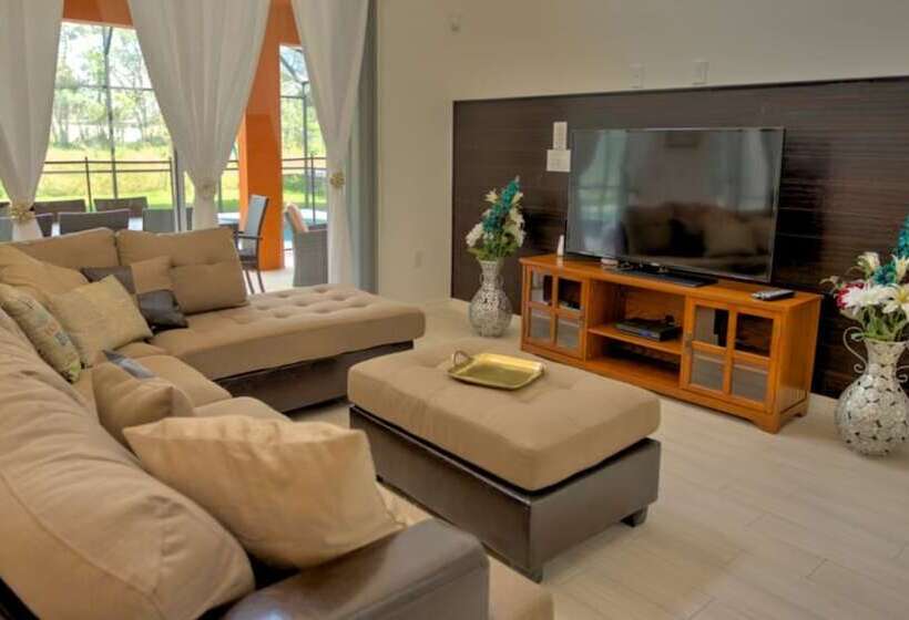 The Stirling Luxury Solterra Vacation Home