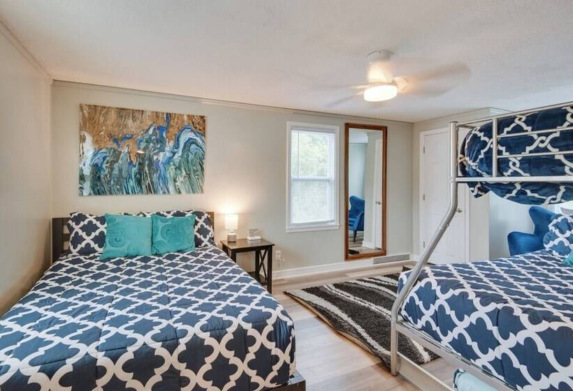 Urbandale Oasis: Game Room, Patio, Grill & More!