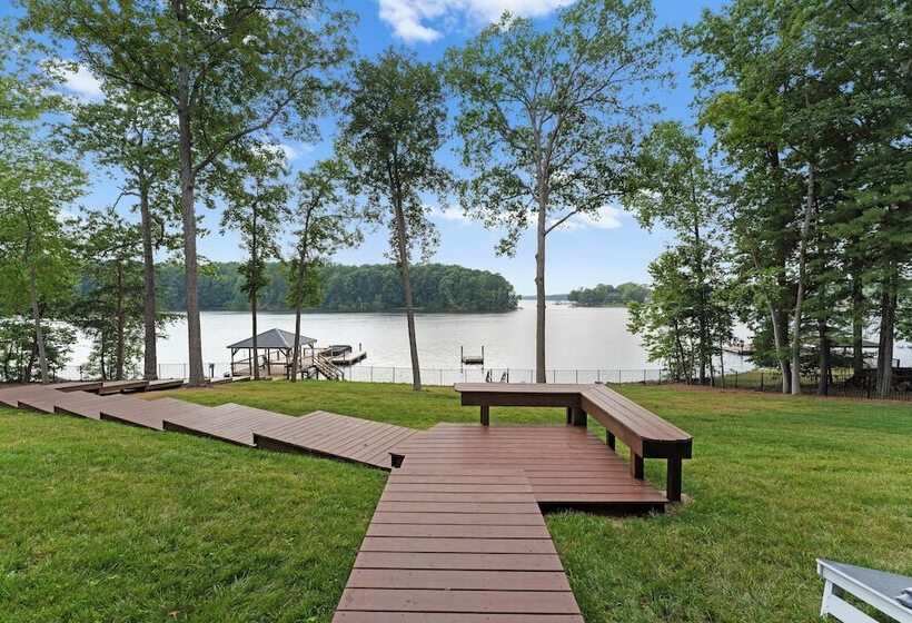 Water Break At The Lake By Avantstay Lakefront + Private Dock