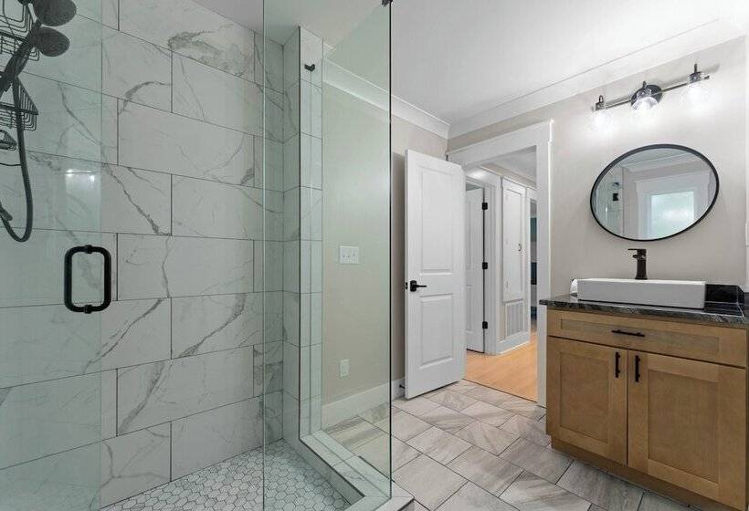 Water Break At The Lake By Avantstay Lakefront + Private Dock