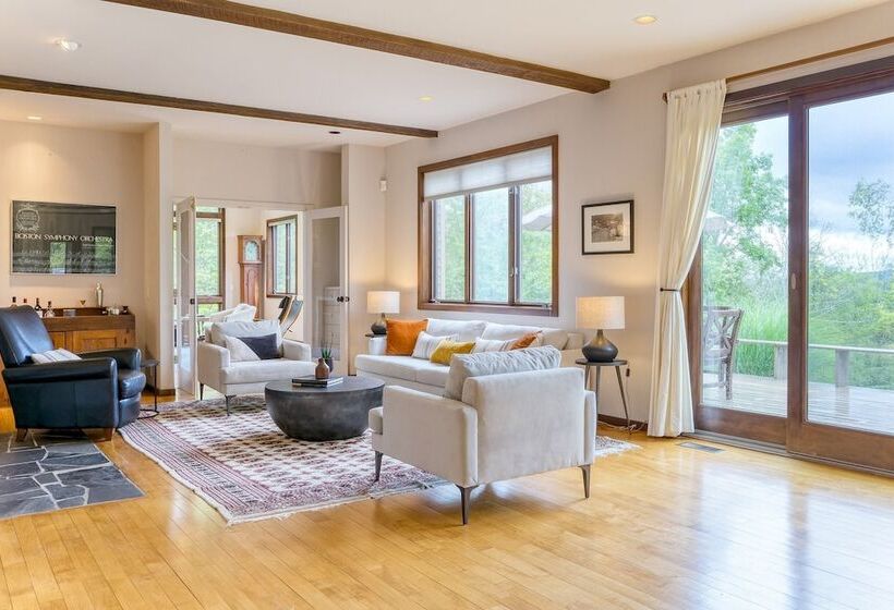 Wellspring By Avantstay Indoor Pool + Views