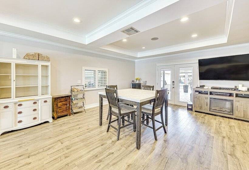 West Covina Gem W/ Pool: 25 Mi To Disneyland!