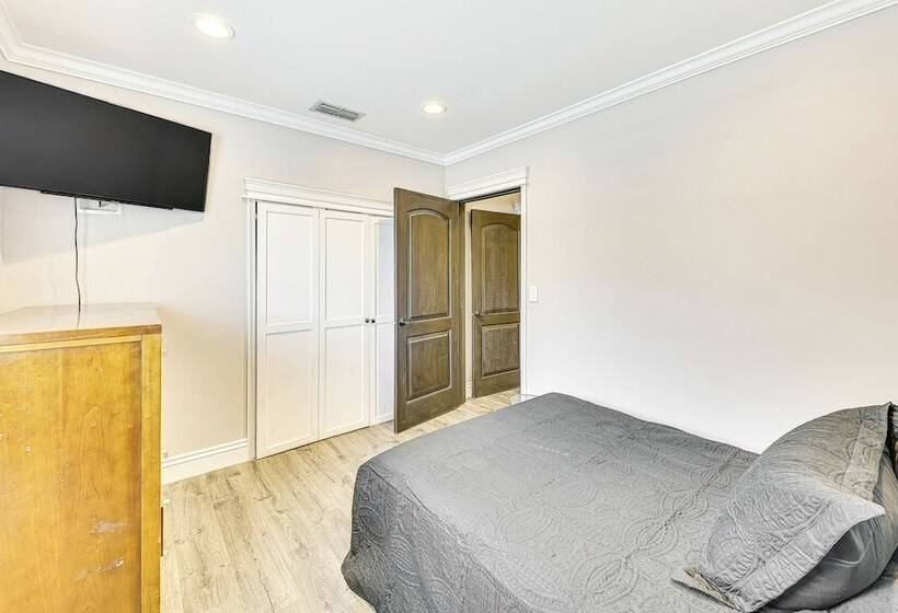 West Covina Gem W/ Pool: 25 Mi To Disneyland!