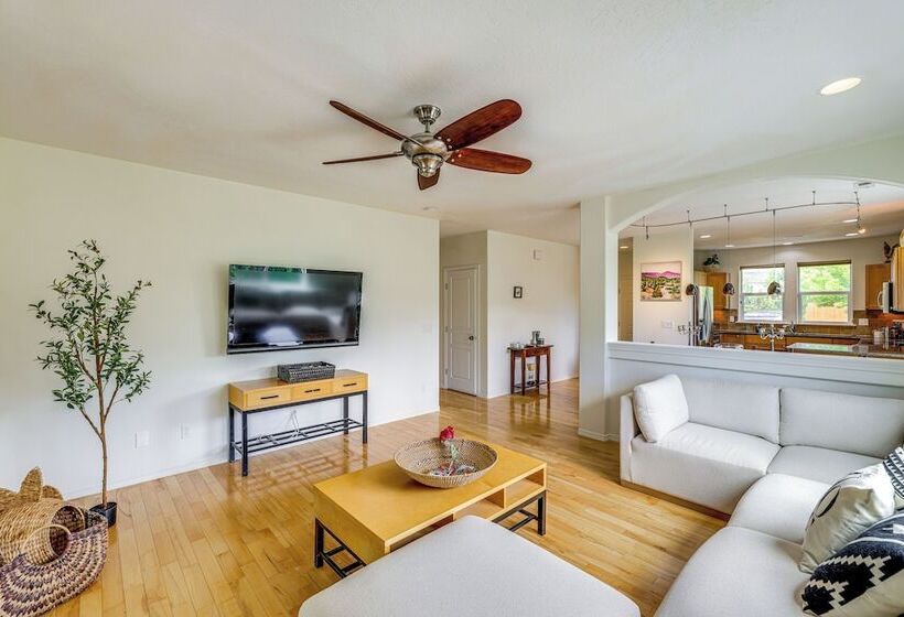 West Richland Home W/ Large Yard: Near Wineries!