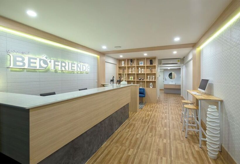 فندق صغير Bed Friends Poshtel