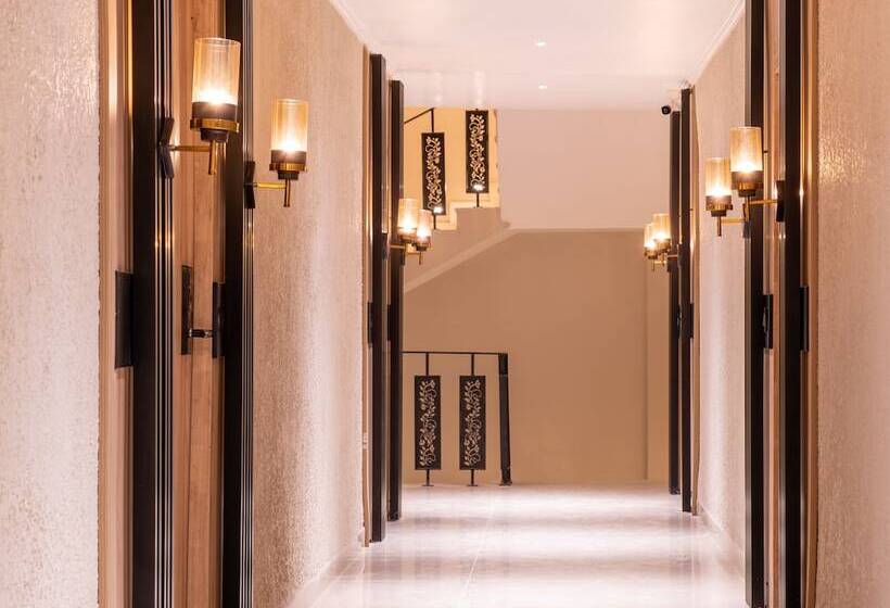 Alpine Hotel And Villas