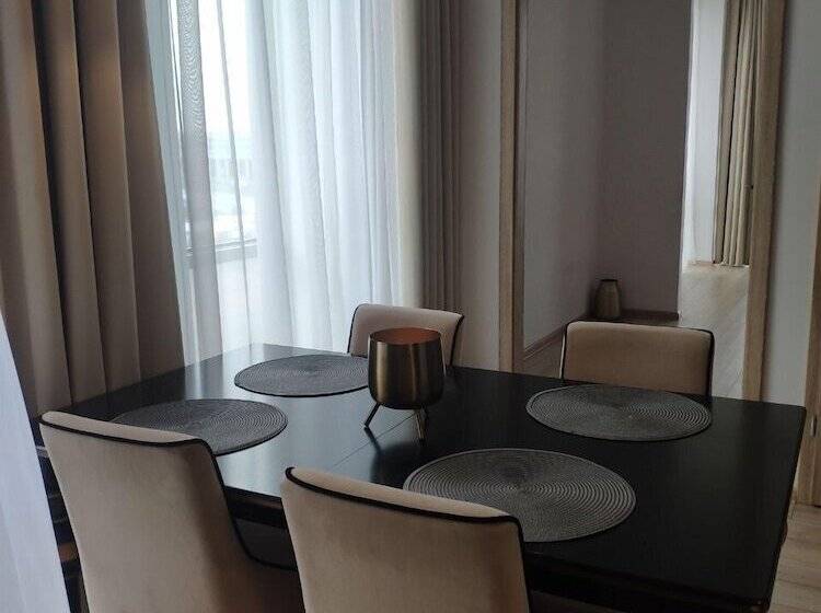 Apartamenty Varsovia 304
