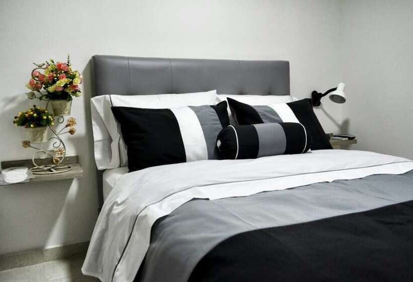 Armoni Hotel Boutique