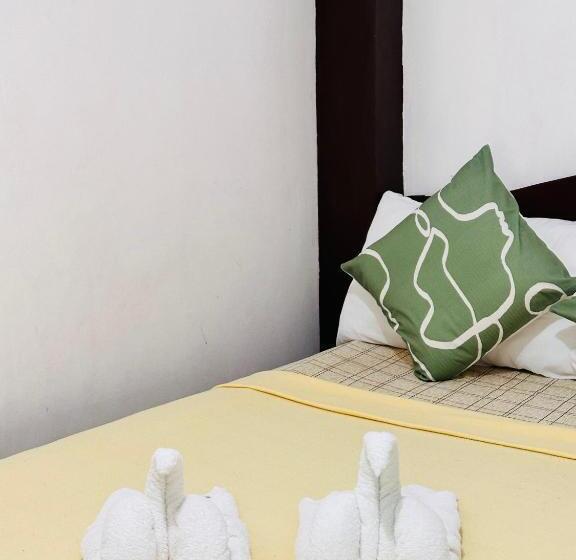 تختخواب و صبحانه Amancio S Balai   Near The Airport, City Center!