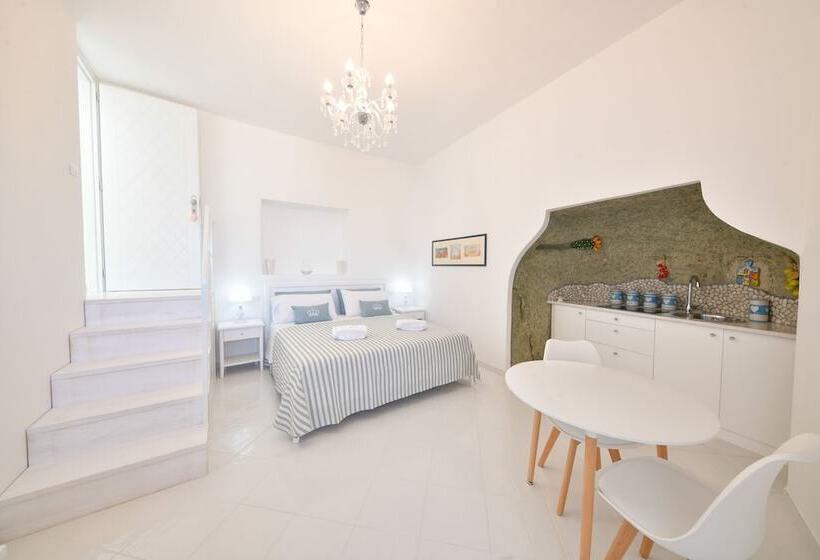 住宿加早餐 King Suite Luxury Rooms