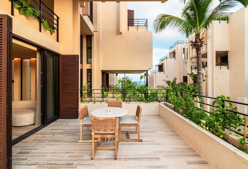 Bespoke, Member Of Small Luxury Hotels