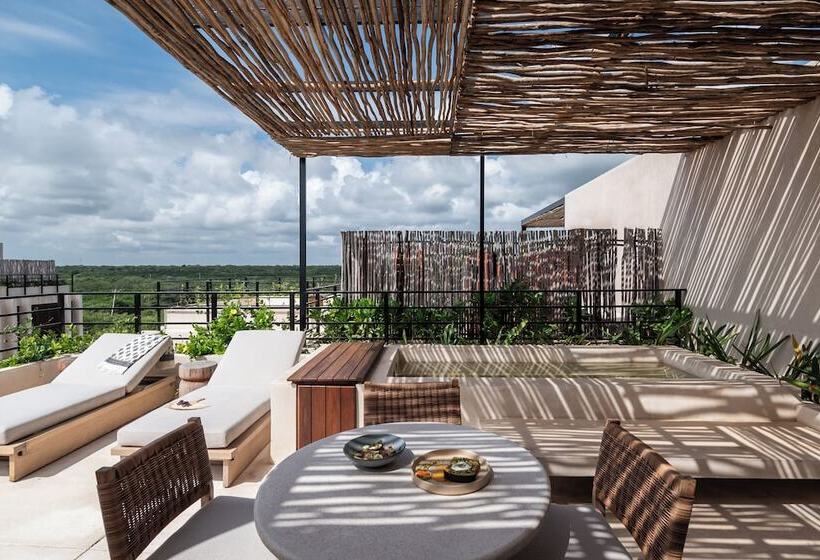 Bespoke, Member Of Small Luxury Hotels