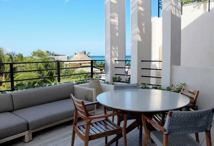 Bespoke, Member Of Small Luxury Hotels