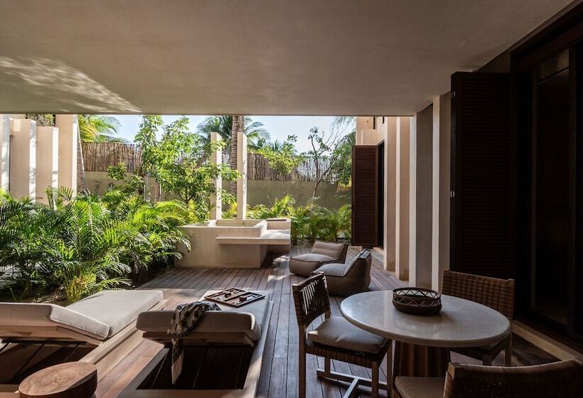 Bespoke, Member Of Small Luxury Hotels