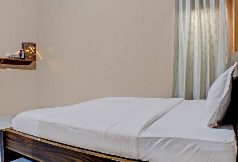 Capital O 92681 Randu Mas Hotel & Resort Taman Purbakala