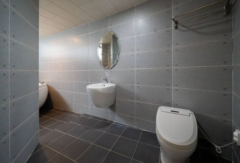 Carrot Ryokan Poolvilla