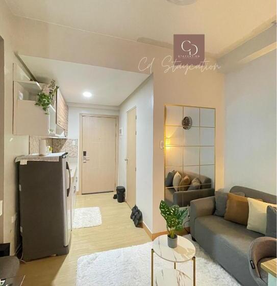 Cd Staycation   Unit 4 At Trees Residences