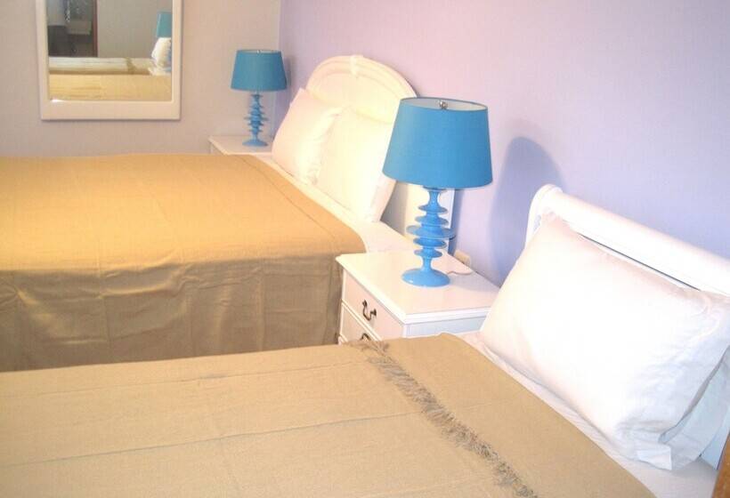 Contadora Island Inn B&b