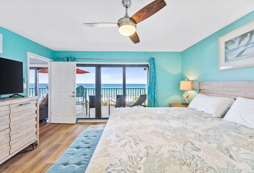 Coral Crush By Avantstay Beachfront + Views!