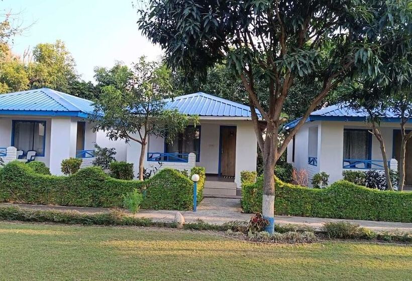 Bento Corbett Woods Resort