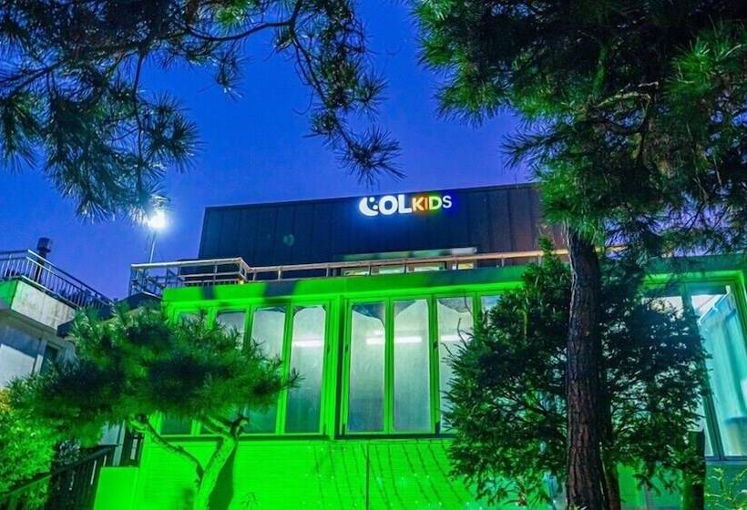 Ello-el Kids Pool Villa Pension