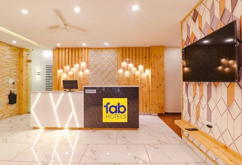 Fabhotel Prime Av Royale