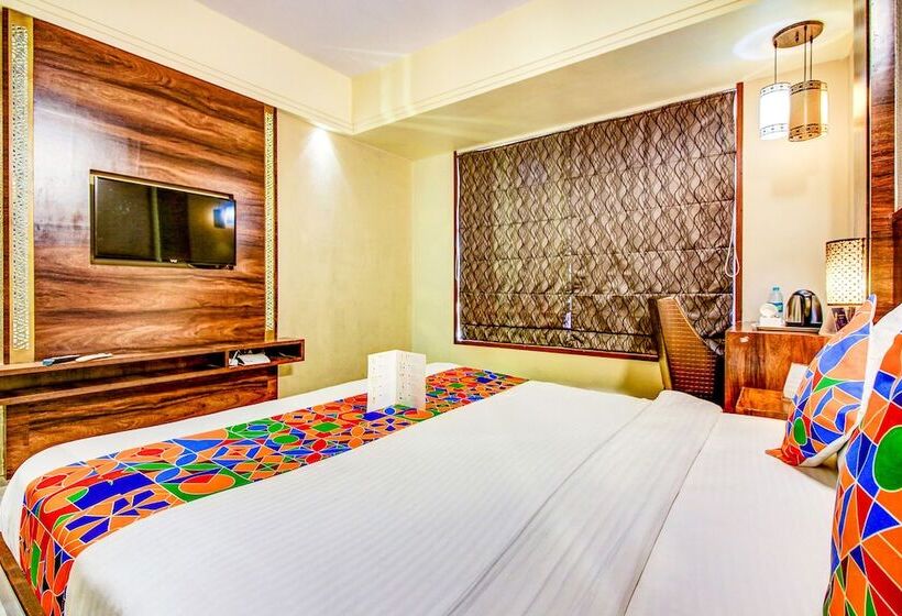 Fabhotel Crawford Inn