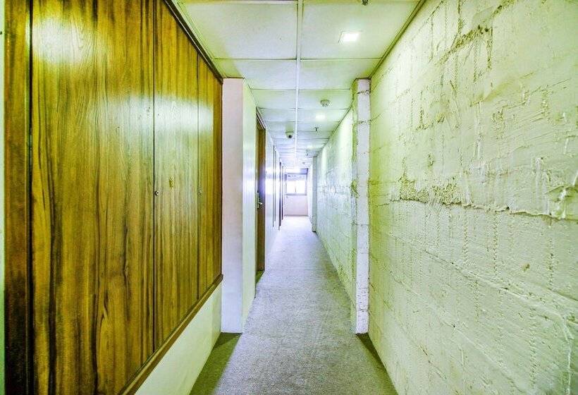 Fabhotel Crawford Inn