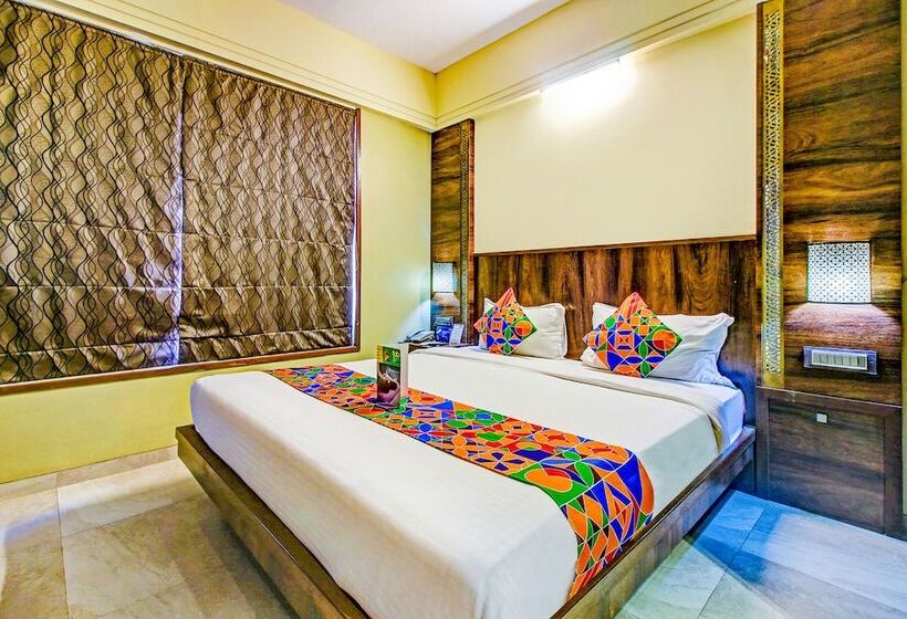 Fabhotel Crawford Inn