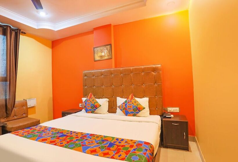 Fabhotel Dps International