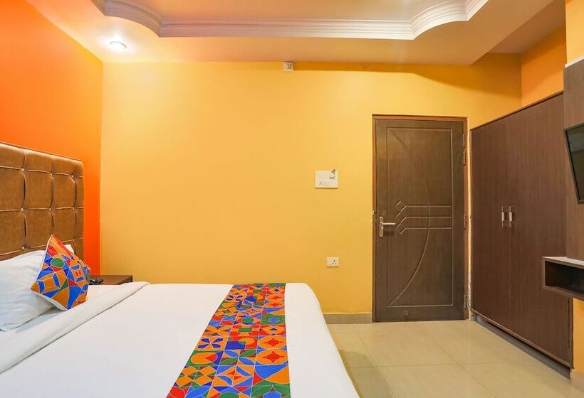 Fabhotel Dps International