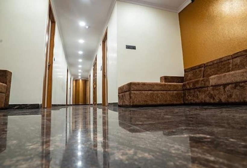 Fabhotel Prime Tiyara Inn