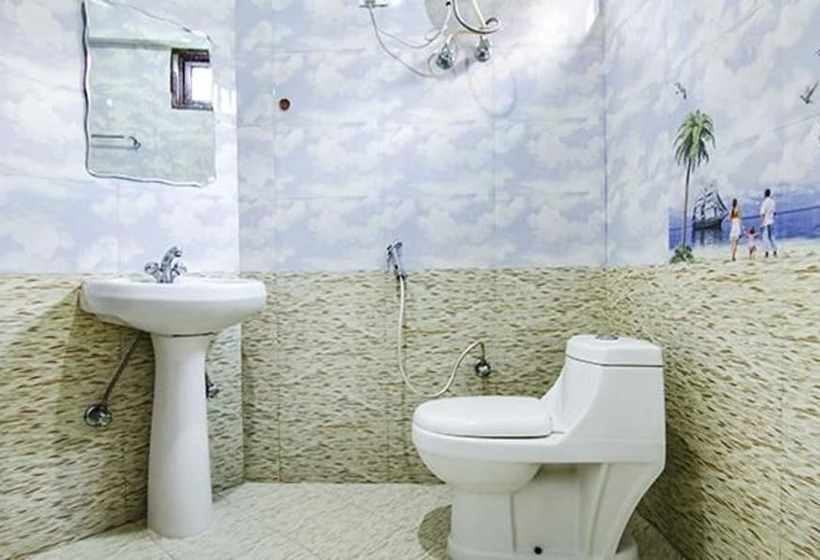 Fabhotel Rosewood Inn I