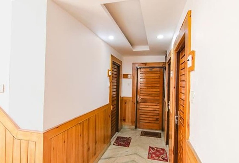 Fabhotel Rosewood Inn I