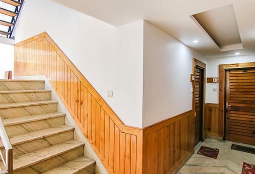 Fabhotel Rosewood Inn I