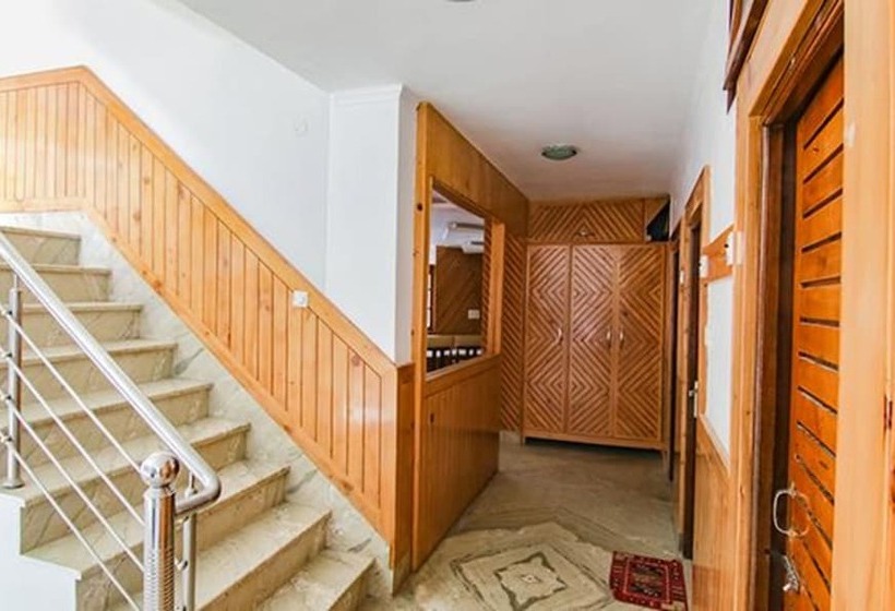 Fabhotel Rosewood Inn I