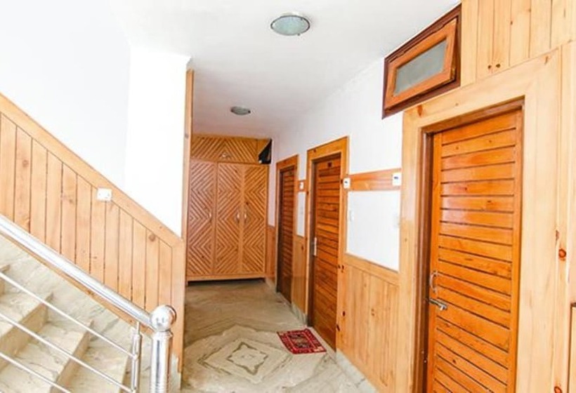 Fabhotel Rosewood Inn I