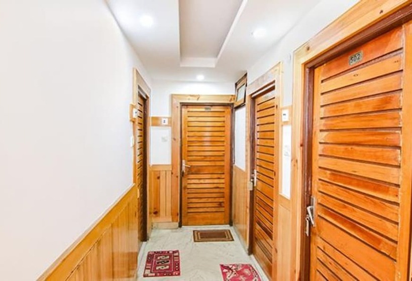 Fabhotel Rosewood Inn I