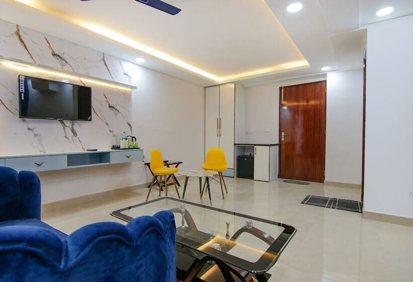 Fabhotel Satyam International