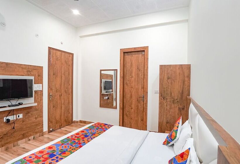 Fabhotel Sirtaj Suits